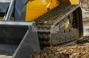 НОВИНКА! Протестирован новый гусеничный мини-погрузчик - 4