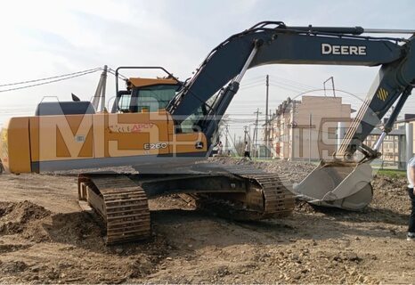 Ремонт гусеничных экскаваторов John Deere